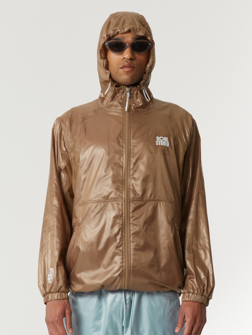 GLOSSY HOODED LIGHTWEIGHT JACKET-BROWN