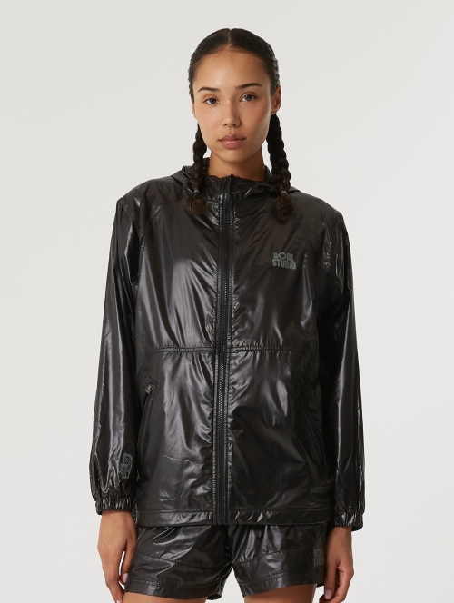 GLOSSY HOODED LIGHTWEIGHT JACKET-BLACK