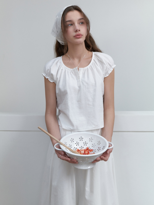 Over-creamed blouse (ivory)