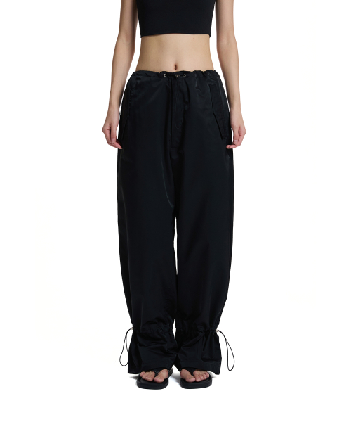 Drawstring Ankle Pants_BLACK