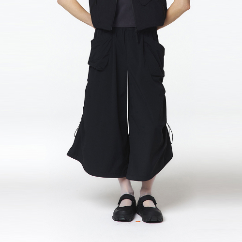 Женские укороченные широкие брюки (Black)_5L41711