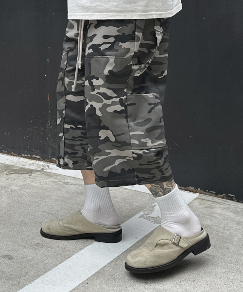 Cotton Carpenter Bermuda Pants (Snow Camo)