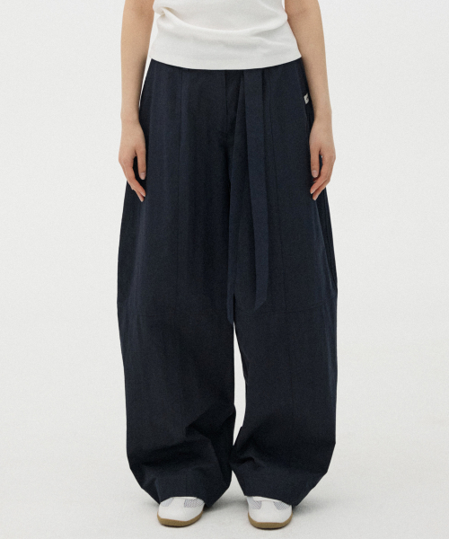 Нейлоновые брюки с ремнем Curved NAVY