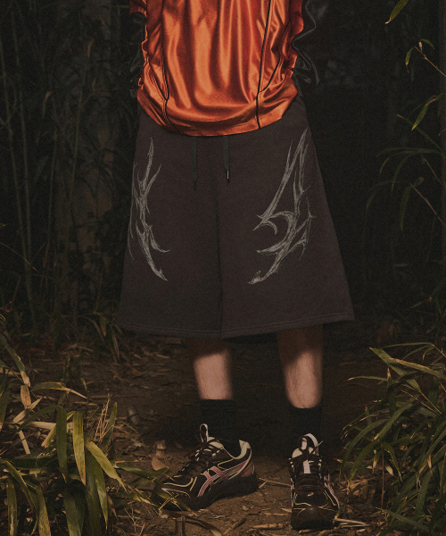[NOT4NERD] Dagger Tribal Logo Bermuda Sweat Shorts /追跡付 MUSINSA公式 | NOT4NERD Dagger Tribal Logo Bermuda Sweat