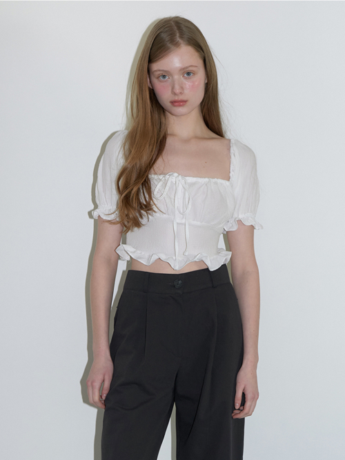 crop smock shirring blouse - white