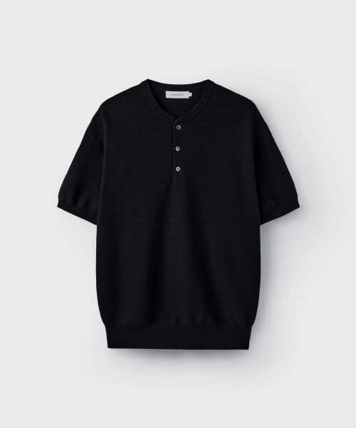 HARD TWIST HENLEY-NECK HALF KNIT [BLACK]