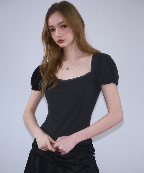로제프란츠(ROSEFRANTZ) Lace Line Puff T-shirt [Black
