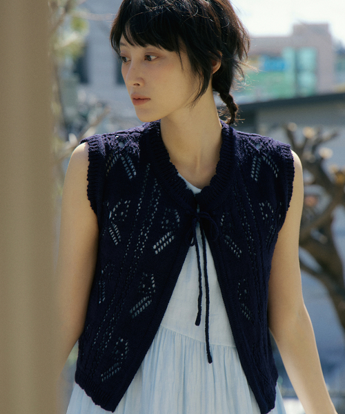 WOI CROCHET VEST NAVY