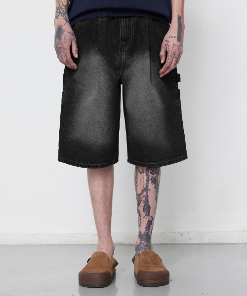 Широкие джинсовые бермуды карпентер (BLACK)