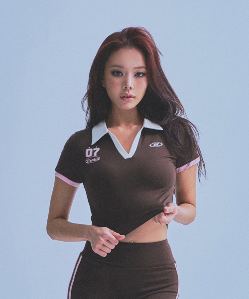 W BRNTW FOOTBALL CROP T-SHIRTS [BROWN]