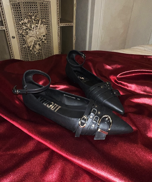 이크닉() r. 904  four belted steletto flats  /  black 상품 이미지