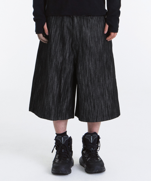 Bermuda Denim Pants (Raw Black)