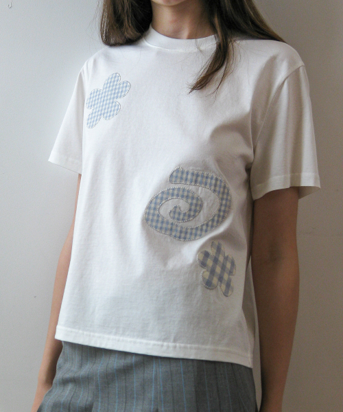 나츠(NAATS) Flower patch t-shirt, white - 사이즈 & 후기 | 무신사