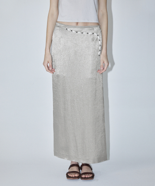 METALLIC SILVER MAXI SKIRT - GREY
