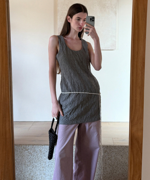 CRINKLED SLEEVELESS DRESS - GREY