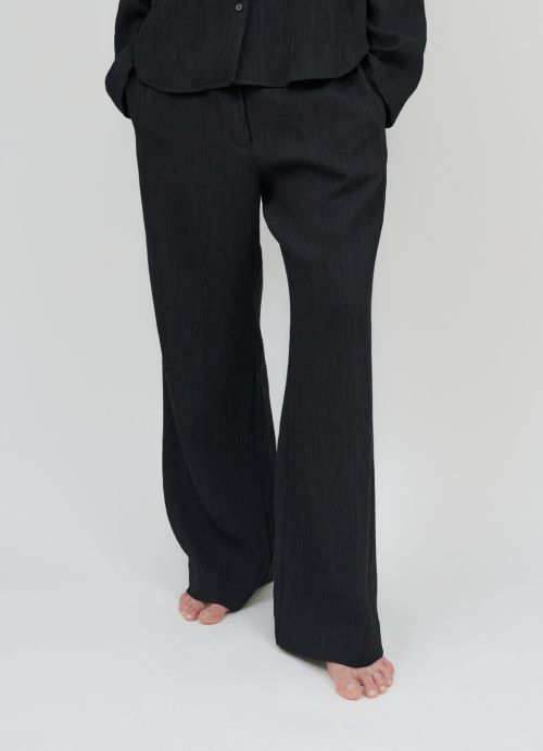 Sage Crease Pants [Black]