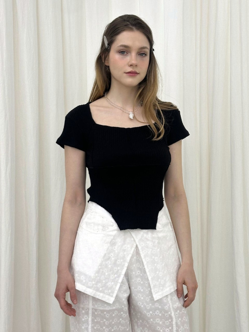 BAGEL SQUARE NECK T-SHIRT / BLACK