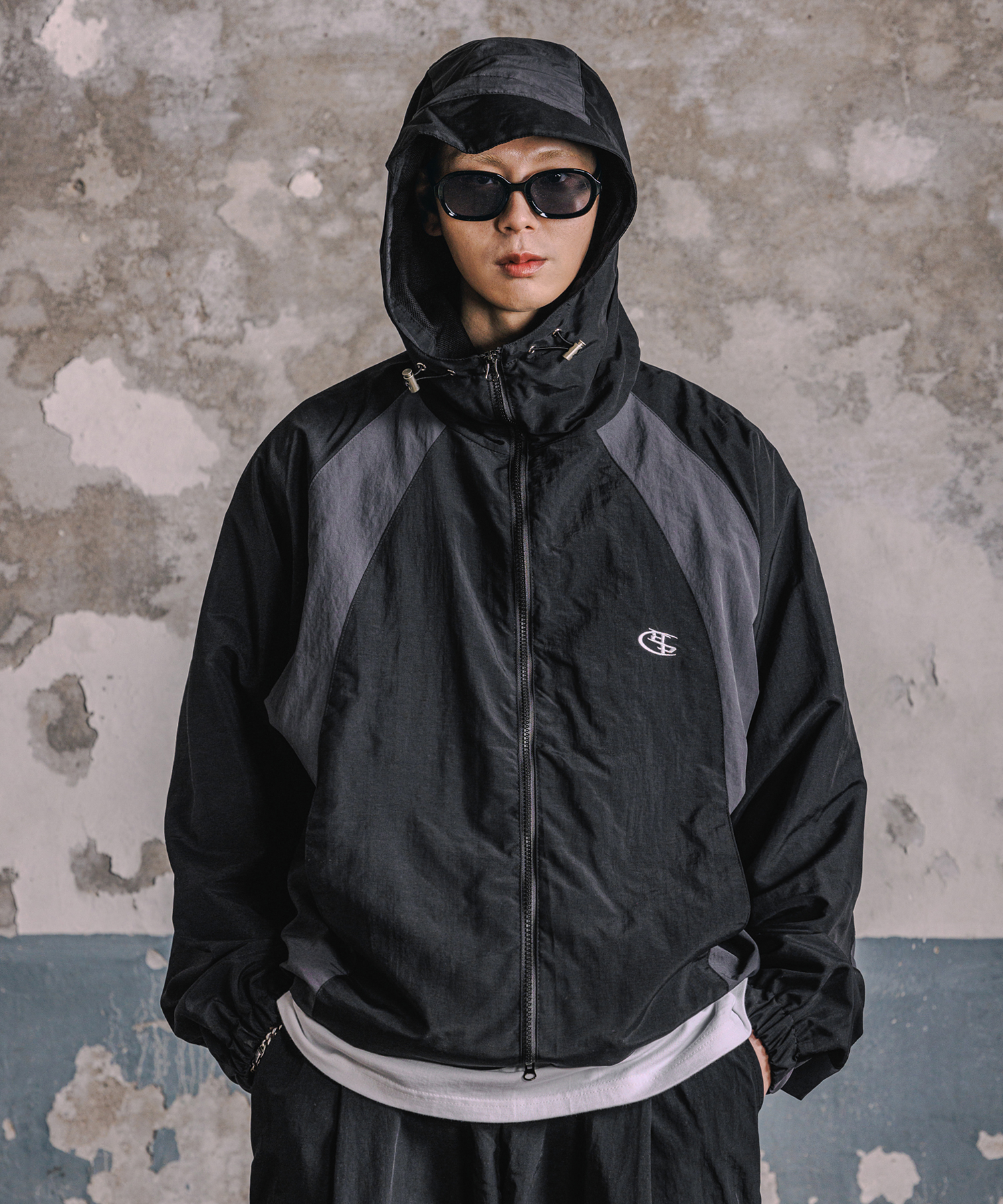 BC Easy Cap 2-Way Windbreaker black