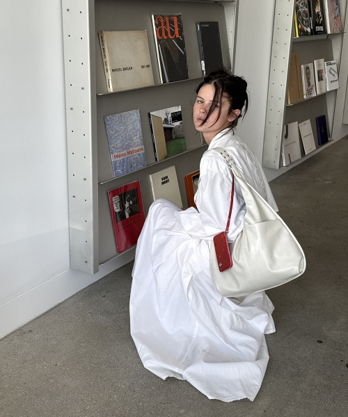 여밈(YEOMIM) medium slash hobo bag (cream) - 사이즈 & 후기