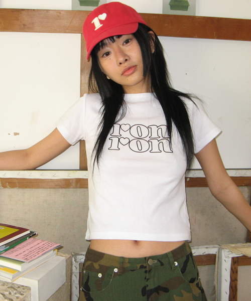 Tシャツ・カットソー RONRON LINE LOGO SLIM CROP T SHIRT WHITE RR25BST4254WH 론론(RONRON) LINE LOGO SLIM CROP T SHIRT WHITE - 사이즈