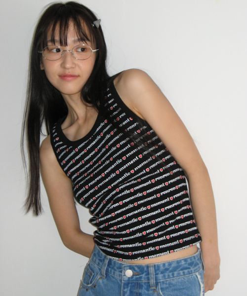 ALL OVER PRINT SLEEVELESS BLACK