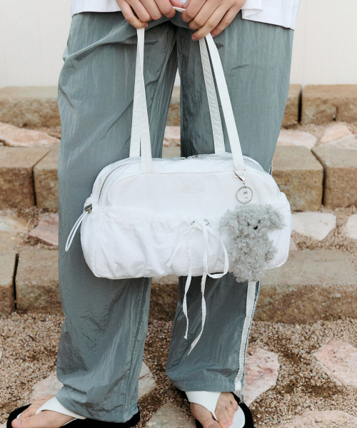 STRING RIBBON DUFFLE BAG WHITE