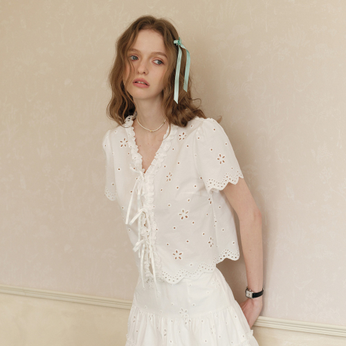 Cest_Embroidery ruffle ribbon blouse