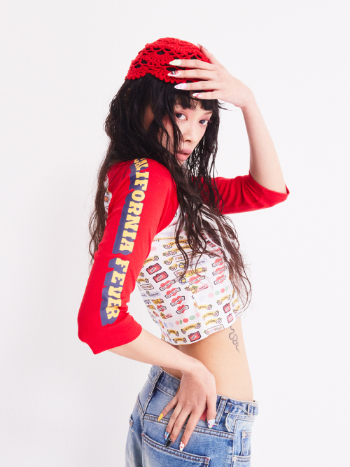 Tシャツ・カットソー asif CALIE PRINTED RAGLAN CROP T-SHIRT RM5B0161 에즈이프 캘리(ASIF CALIE) PRINTED RAGLAN CROP T-SHIRT RED