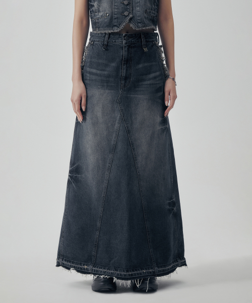 ★TREEMINGBIRD★ Vintage Frayed Denim Set-up Skirt 트리밍버드(TREEMINGBIRD) Vintage Frayed Denim Set-up Skirt