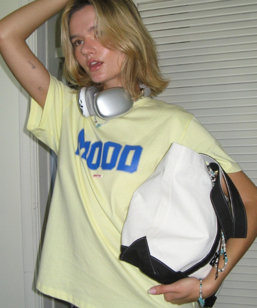 무드베러(MOODBETTER) MOOD STITCH LOGO BASIC FIT T SHIRTS YELLOW - 사이즈 & 후기 | 무신사