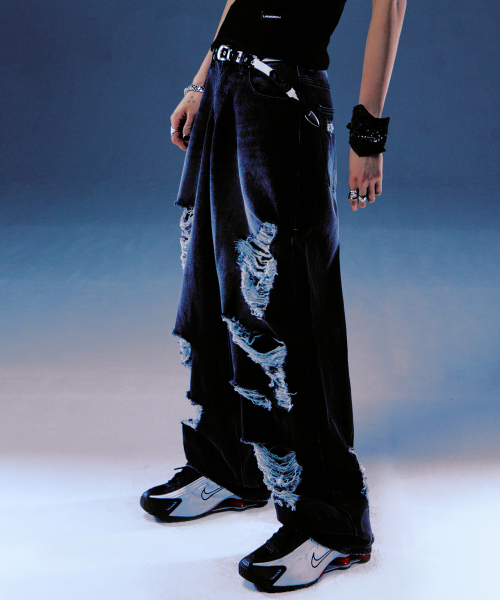 [0053] Distroyed широкие джинсы (Black)