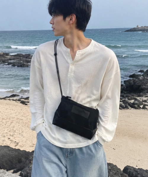 솔론 N17 사코슈백 메쉬 미니 크로스백 블랙