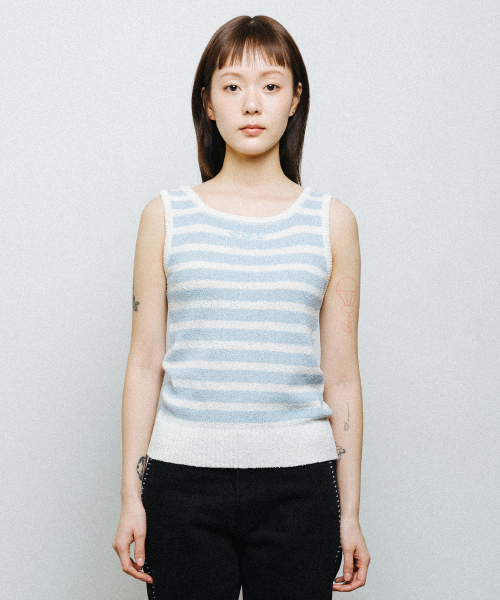 SQUARE STRIPE SLEEVELESS KNIT sky blue