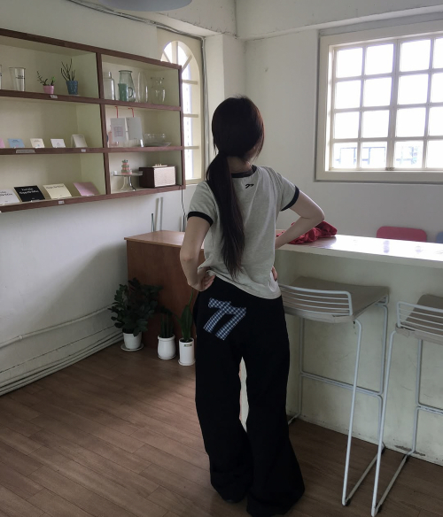 탄산마그네슘() 77 아플리케 팬츠 블랙 상품 이미지