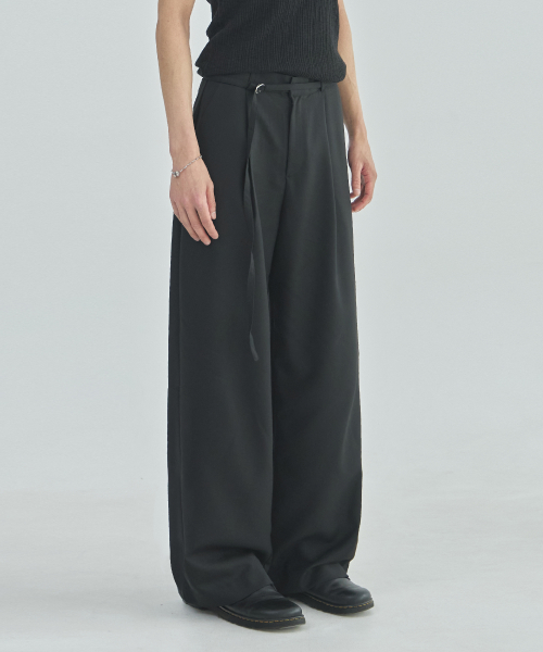 Широкие зауженные брюки с ремнем (Black)