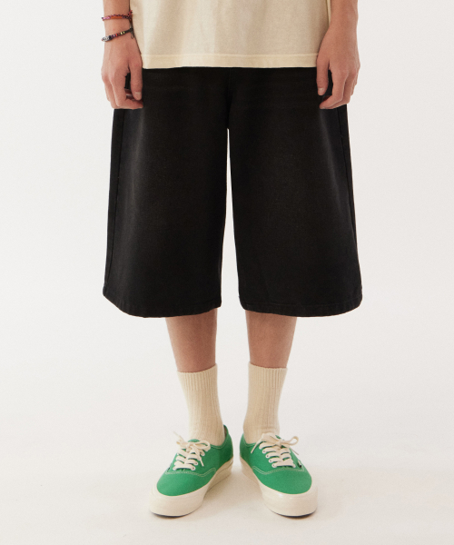 Washed denim bermuda pants_Black