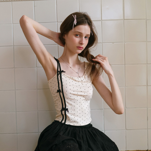 Cest_Polka dot bow sleeveless top