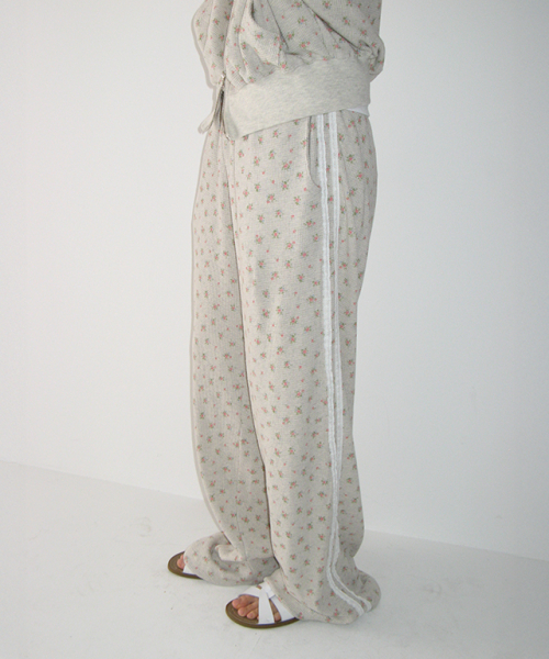론론(RONRON) WALFFLE FLORAL TRACK PANTS OATMEAL - 사이즈