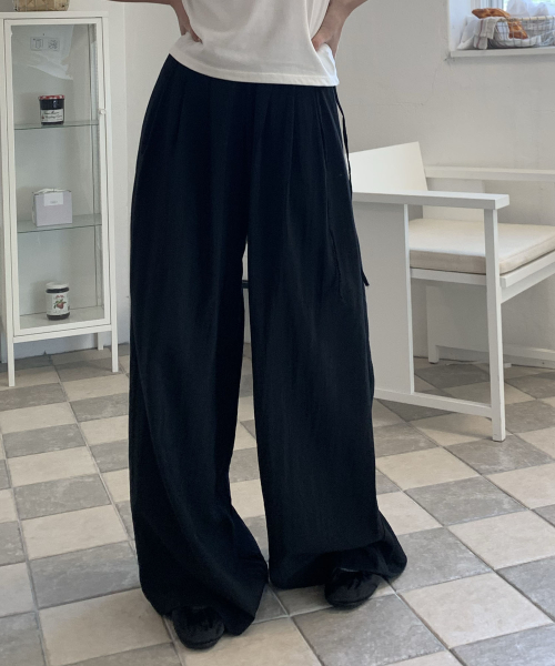Benign wide leg pants (black)