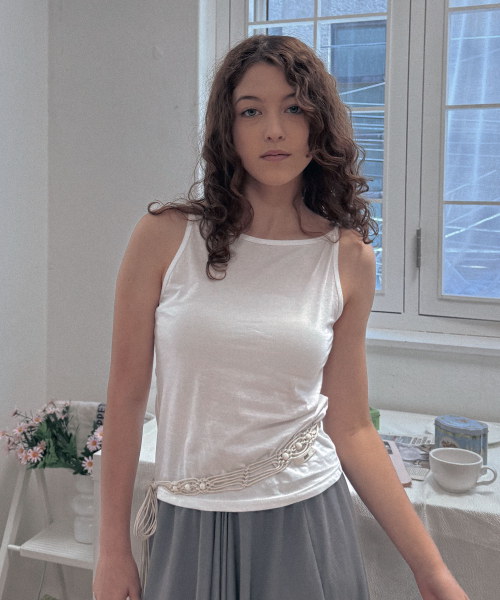 Polka sleeveless top (white)