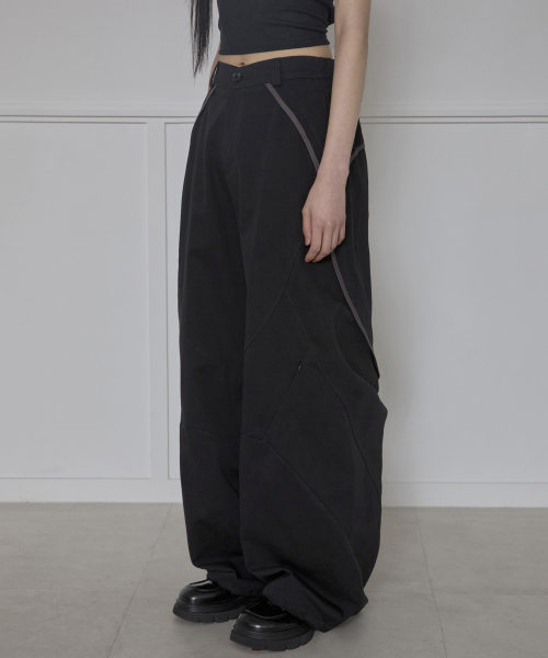 韓国商品/FLARE UP Asymmetrical Drape Pants FLAREUP