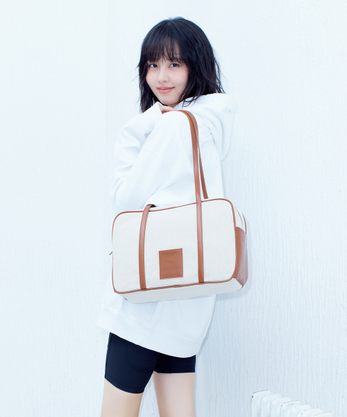 보야지 스퀘어 숄더백