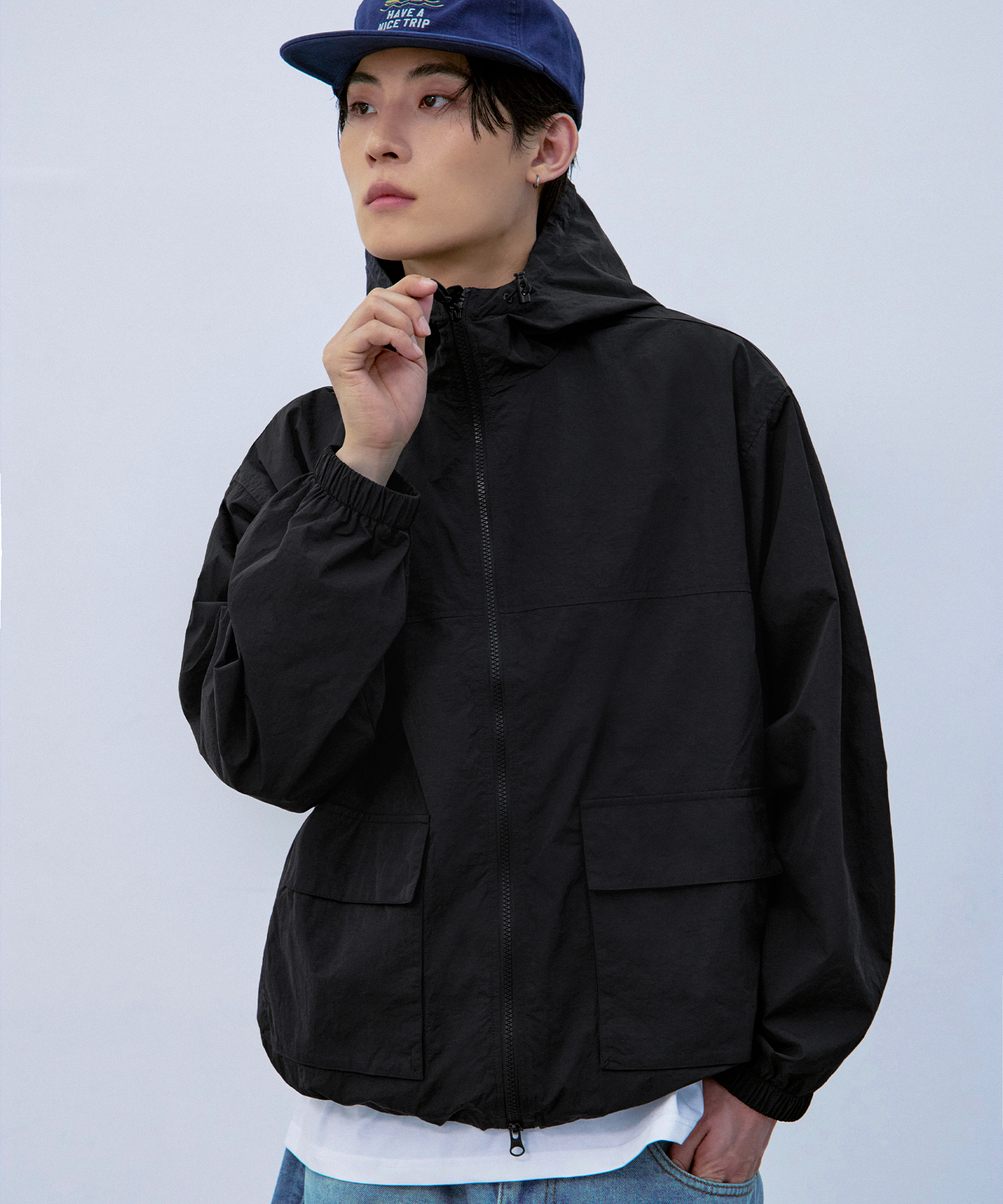AERO Tech Hooded Windbreaker Jacket [Black]