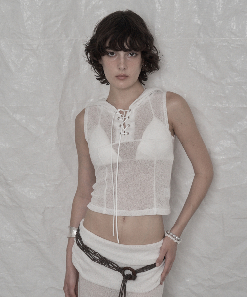 SEE-THROUGH EYELET SLEEVELESS HOODED WHITE