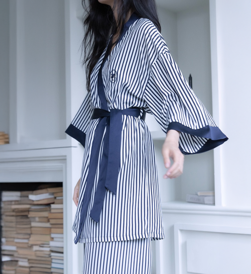 Elly  room no.501 -Robe 501