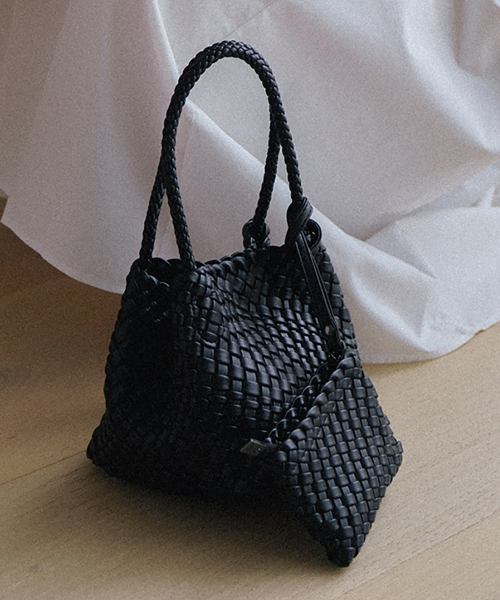 Weaving Bucket Bag - Black