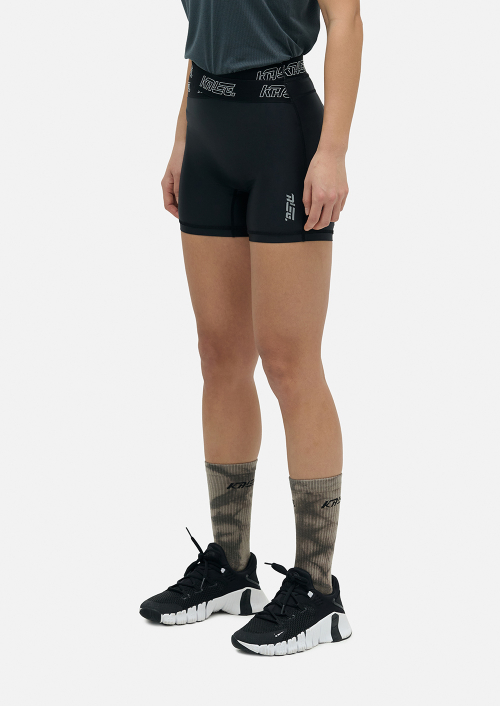 Женские короткие тайтсы Ground Breaker 3 (Black)