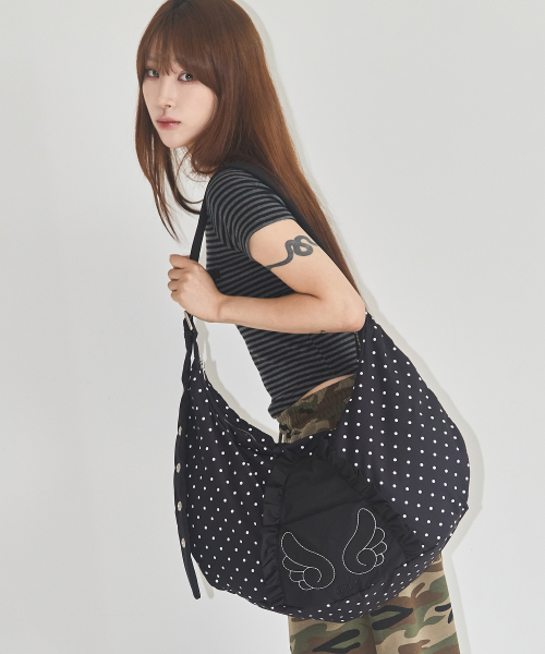 애즈유아() 엔젤 러플 빅 도트 백 블랙 상품 이미지