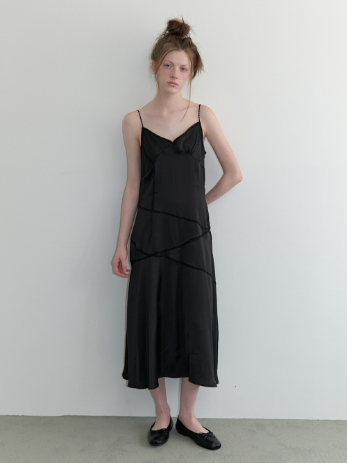 lace line slip dress - black