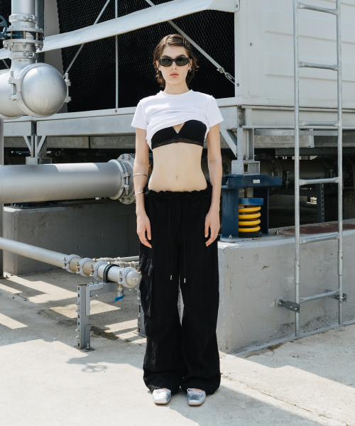 쓰리투에이티(THREE TO EIGHTY) LACE ROLLED CARGO PANTS BLACK